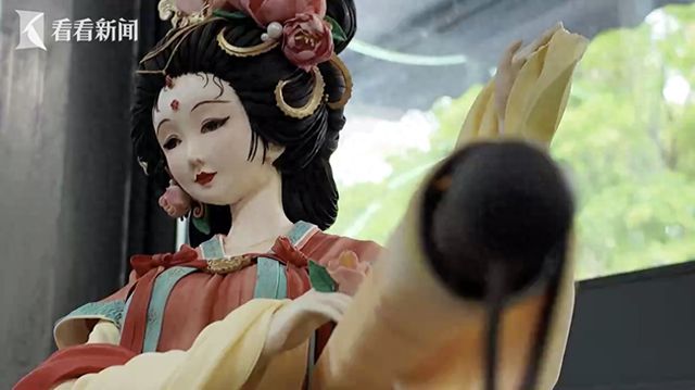 唐！上海姑娘翻糖艺术让老外叹服爱游戏app网站当翻糖遇见盛(图3)