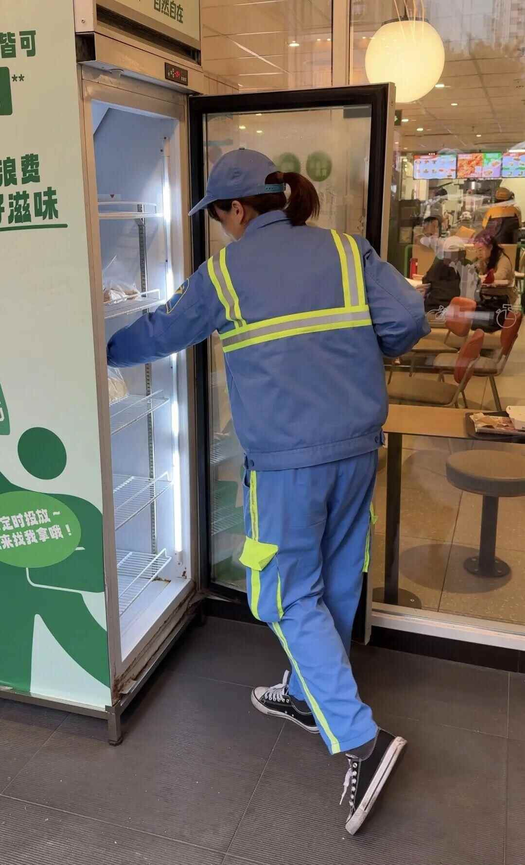 费自取！广州越秀这个驿站抵赞AYX爱游戏余量食物人人可免(图2)